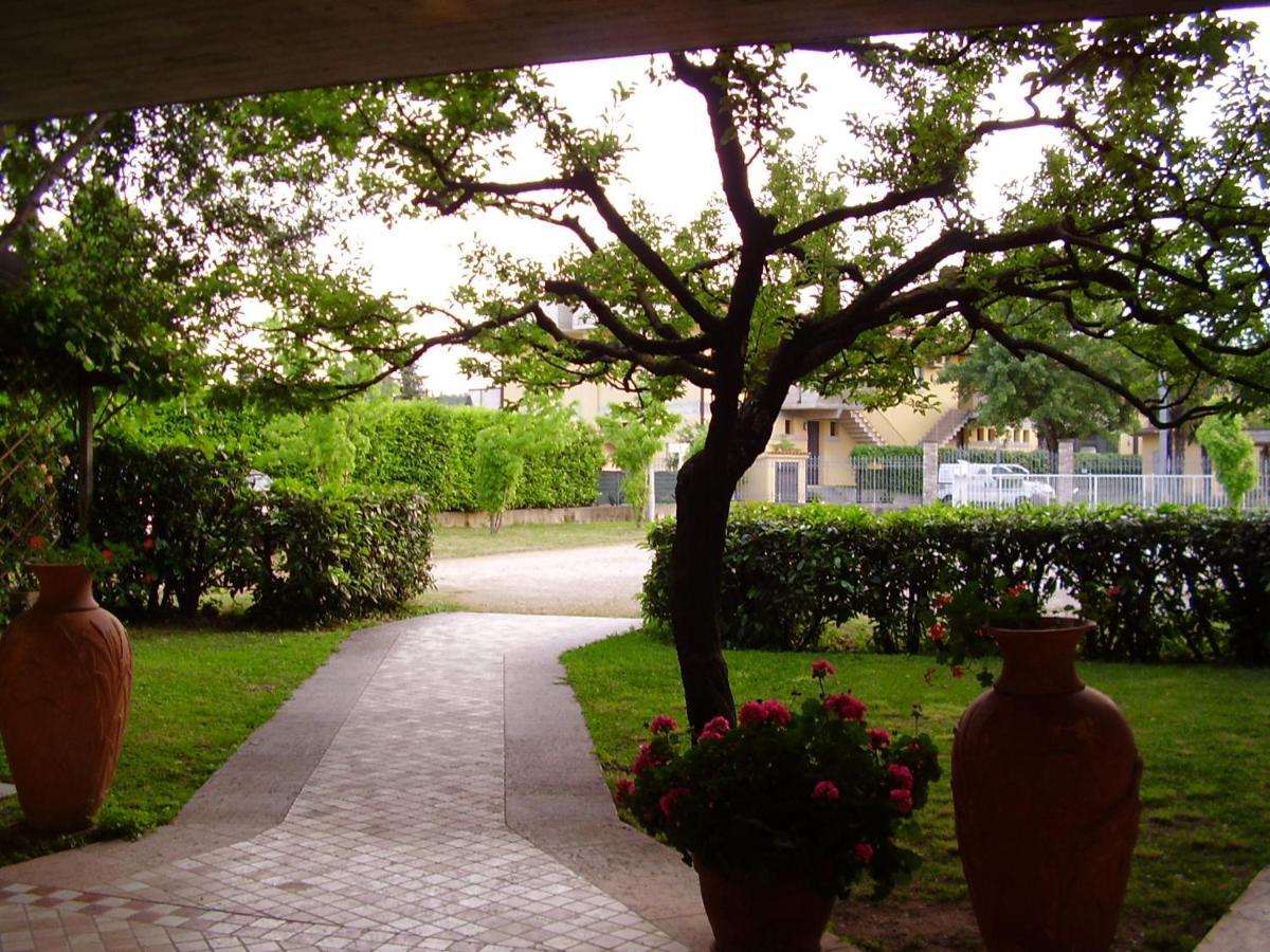 Hotel La Romantica 마네르바 델 가르다 외부 사진