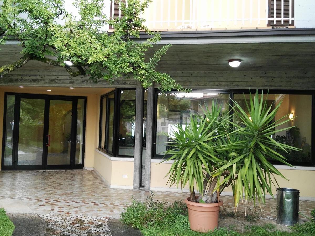 Hotel La Romantica 마네르바 델 가르다 외부 사진