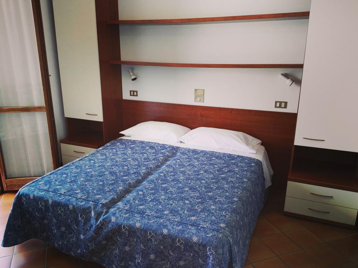 Hotel La Romantica 마네르바 델 가르다 외부 사진