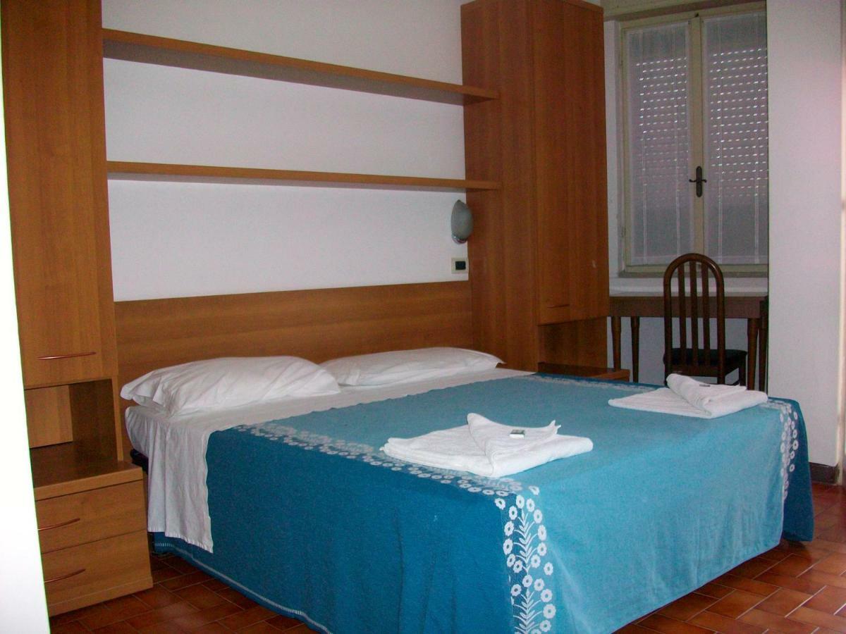 Hotel La Romantica 마네르바 델 가르다 외부 사진